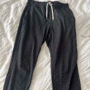 Vuori Performance Jogger Women's XS Black Heather EUC